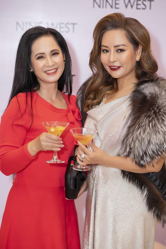 nine-west-1012-2-ngoisao.vn-w580-h870 8 Nine West, Thời trang Nine West