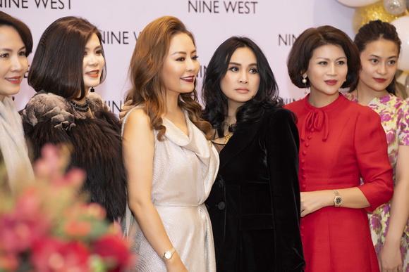 nine-west-1012-3-ngoisao.vn-w580-h387 7 Nine West, Thời trang Nine West