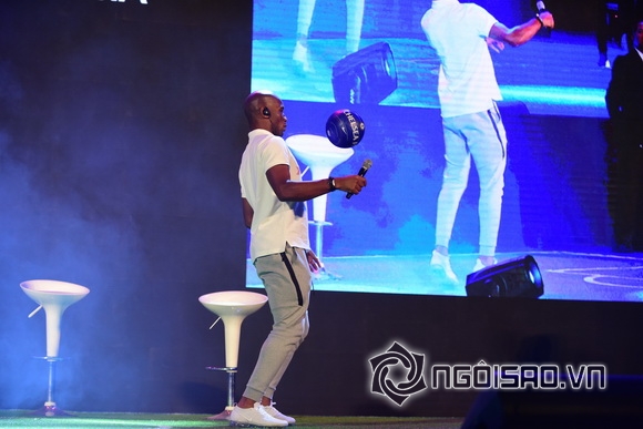 Didier Drogba, MC Thiên Vũ, Sao việt