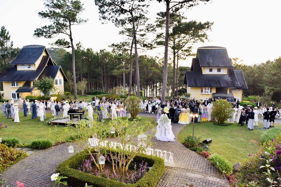 Phan Trung Hậu, Lan Nhi, Sao việt