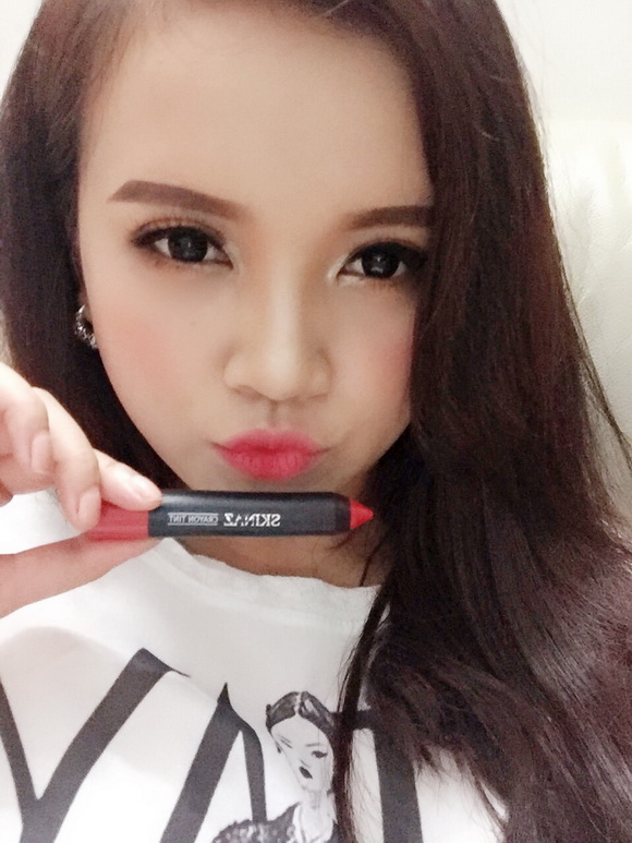 le-thuy-vi-1512-4-ngoisao.vn-w580-h773 1 Mỹ phẩm skinaz, mỹ phẩm hàn quốc, mỹ phẩm thiên nhiên