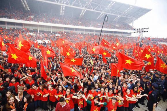 chung kết AFF Cup 2018,  ĐT Việt Nam vô địch, đi bão