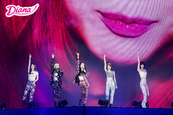 dai-nhac-hoi-diana-1812-11-ngoisao.vn-w580-h387 0 Đại Nhạc Hội Diana, BTOB, EXID, Đại Nhạc Hội Yêu. Tin. Hành Động