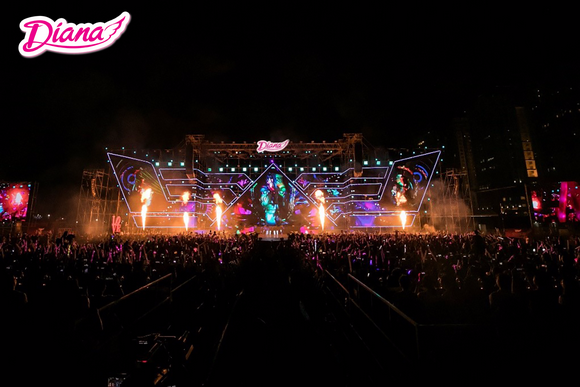 dai-nhac-hoi-diana-1812-8-ngoisao.vn-w580-h387 3 Đại Nhạc Hội Diana, BTOB, EXID, Đại Nhạc Hội Yêu. Tin. Hành Động