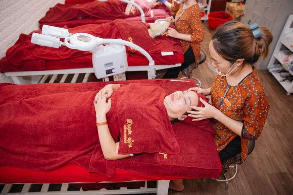 duyen-spa-1812-10-ngoisao.vn-w580-h387 1 Duyên Spa, điều trị mụn, giảm mỡ bụng, địa chỉ làm đẹp uy tín tại hà nội