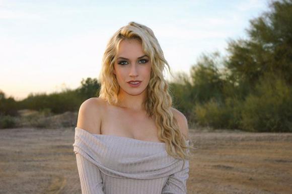 nữ golf thủ xinh đẹp, vẻ đẹp quyến rũ của nữ gofl thủ, nữ golf thủ, Paige Spiranac