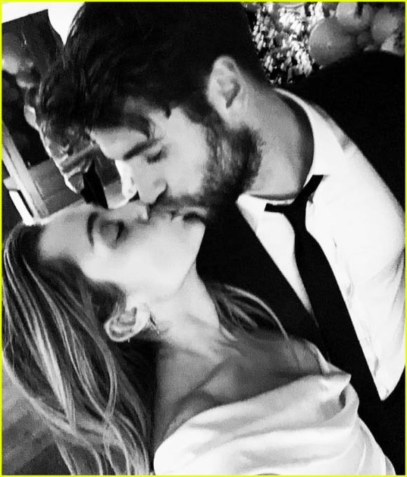 Liam Hemsworth,Miley Cyrus,sao Hollywood