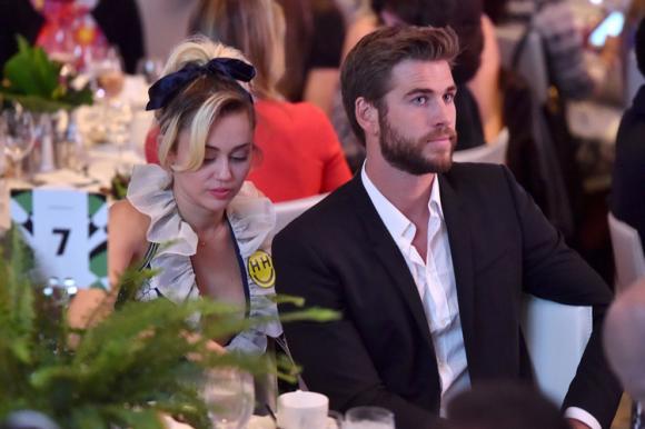 Liam Hemsworth,Miley Cyrus,sao Hollywood