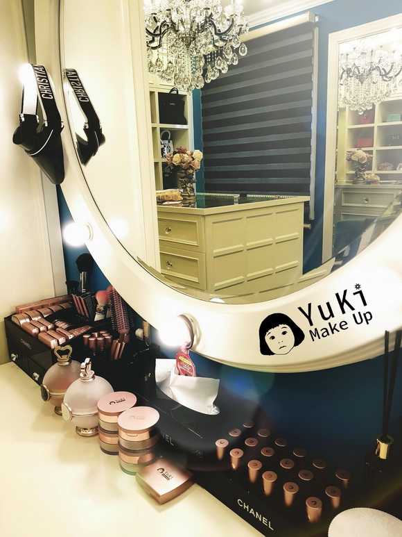 di-bang-2712-5-ngoisao.vn-w580-h773 3 Hanayuki, mỹ phẩm cao cấp, đoàn di băng, yuki makeup, vb universal