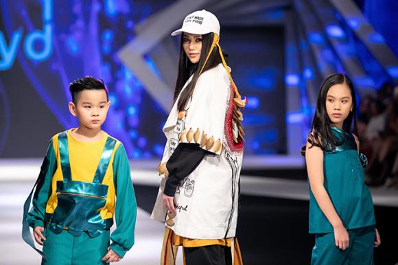 Phương Khánh, Miss Earth, sao việt