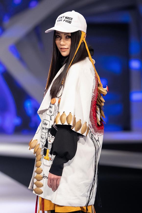 Phương Khánh, Miss Earth, sao việt