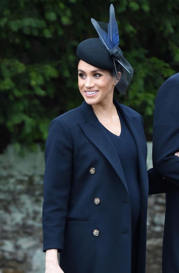 công nương meghan markle, kim kardashian, sao hollywood