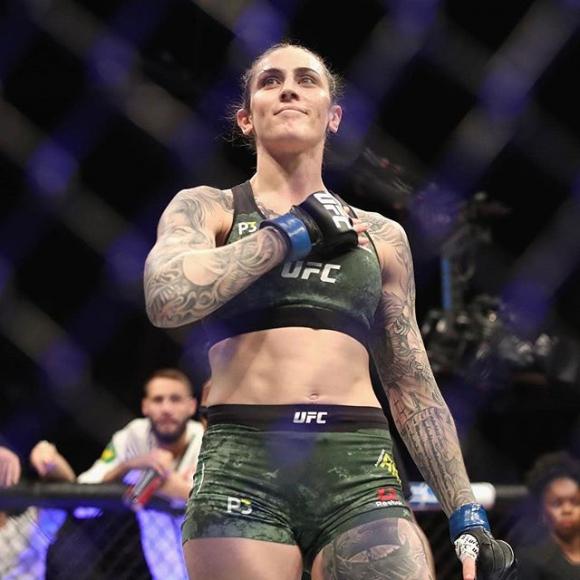 nữ võ sĩ xinh đẹp, nữ võ sĩ thế giới, Megan Anderson