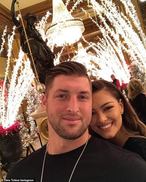 Tim Tebow,Demi-Leigh Nel-Peters,Hoa hậu Hoàn vũ 2017