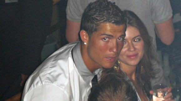 danh thủ Cristiano Ronaldo, nhà của sao