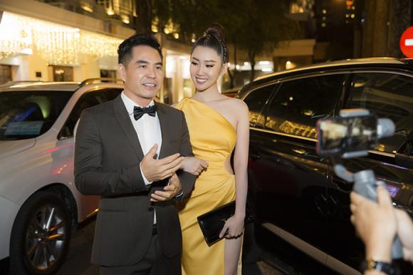 s1a1281-ngoisao.vn-w700-h467 0 Thúy Ngân,Mai Vàng 2018,Gạo nếp gạo tẻ,sao Việt