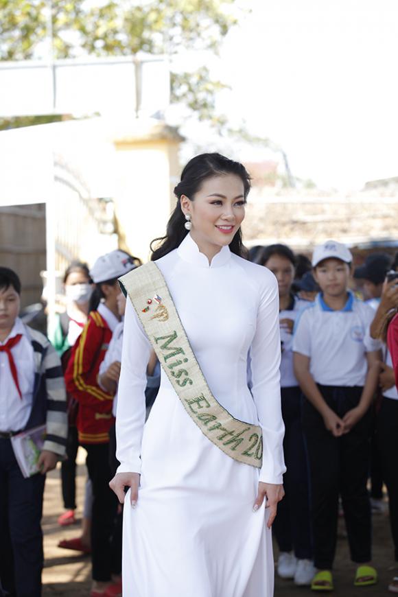 Hoa hậu Phương Khánh, sao việt,Miss Earth 2018 