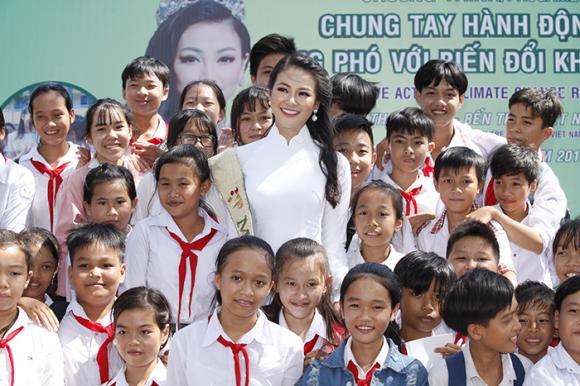 Hoa hậu Phương Khánh, sao việt,Miss Earth 2018 