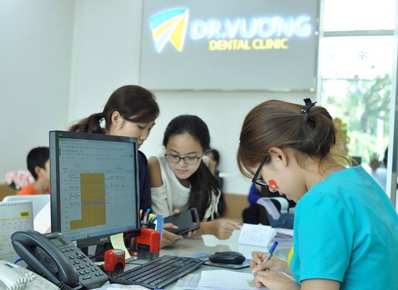 Nha khoa Dr Vương, Tẩy trắng răng, Chăm sóc răng