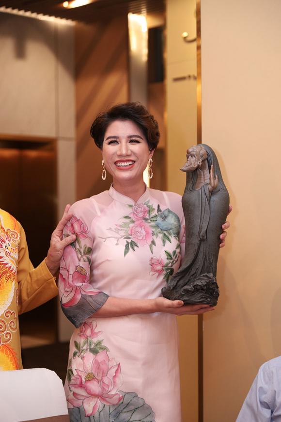 Trang Trần, diễn viên Mai Phương, sao việt