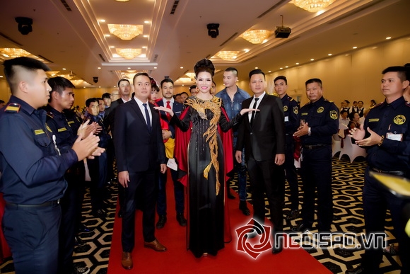 Hoa hậu Bùi Thị Hà, sao việt, Bảo vệ Long Hoàng