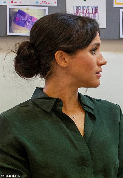 công nương meghan markle, búi tóc cao