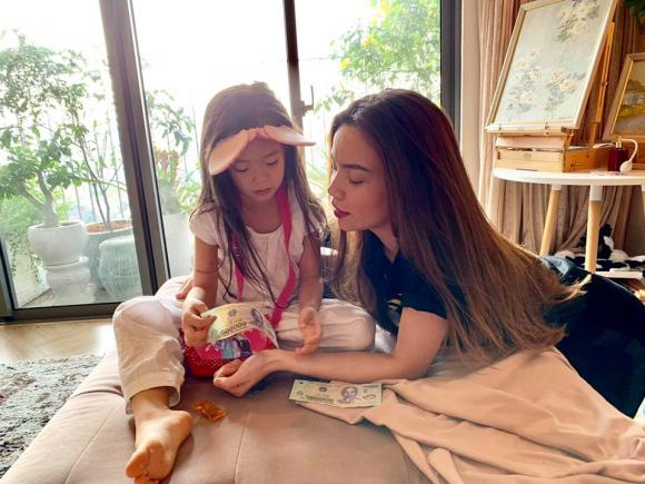 Hồ ngọc hà,hà hồ,con gái đoan trang