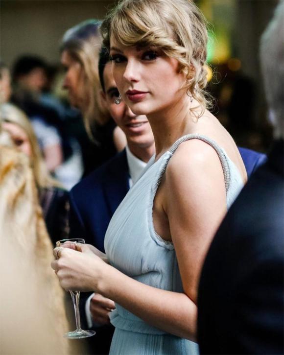 Taylor Swift,Joe Alwyn,Grammy 2019