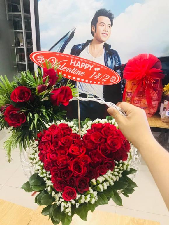 Valentine 2019, quà tặng Valentine 2019, sao việt khoe quà 14/2