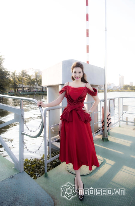 Hoa hậu Bùi Thị Hà, sao việt