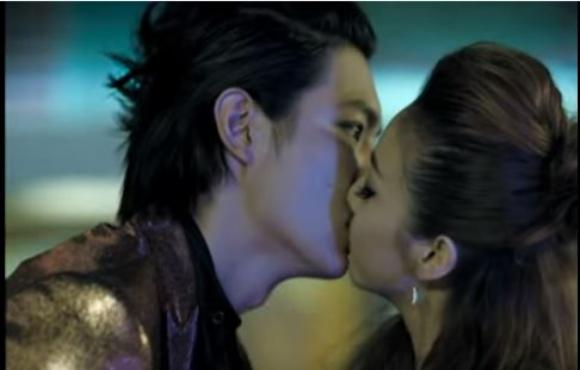 Lee Min Ho,Dara hôn Lee Min Ho,MV Kiss