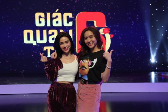 Úm ba la ra chữ gì?, Nguyễn Anh Tú, Emma Nhất Khanh, Jang Mi