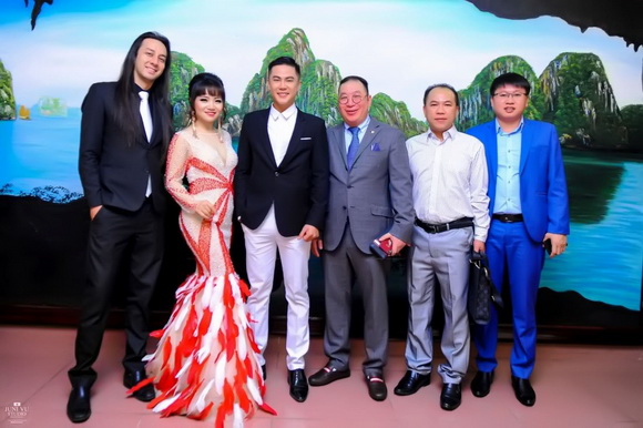 Hoa hậu doanh nhân tài sắc Thế giới 2019, Ca sĩ Cao Hồng