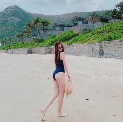 Diễm My 9X, Diễm My 9X bikini, bạn trai Diễm My 9X