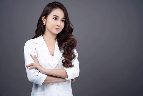 be-em-skinaz-123-5-ngoisao.vn-w580-h387 0 Mỹ phẩm skinaz, mỹ phẩm thiên nhiên, mỹ phẩm hàn quốc