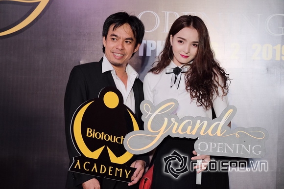 Vi Nhạn Ngọc, NTK Đoàn Quỳnh Nhi, Sao Việt