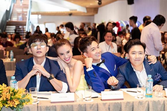 lanngocrunningman9-ngoisao.vn-w700-h467 0 Trấn Thành, Ninh Dương Lan Ngọc, Trương Thế Vinh