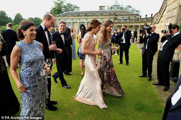 Hoàng gia Anh,Công nương Kate,Kate mâu thuẫn với bạn thân