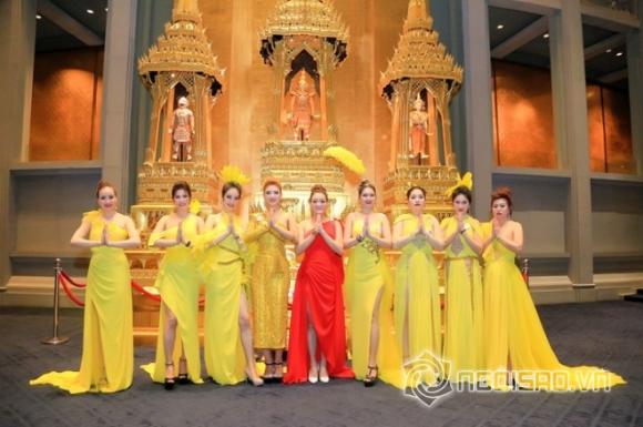 ntk-oanh-phan-253-12-ngoisao.vn-w720-h479 1 NTK Oanh Phan, BST Sắc màu phương Đông