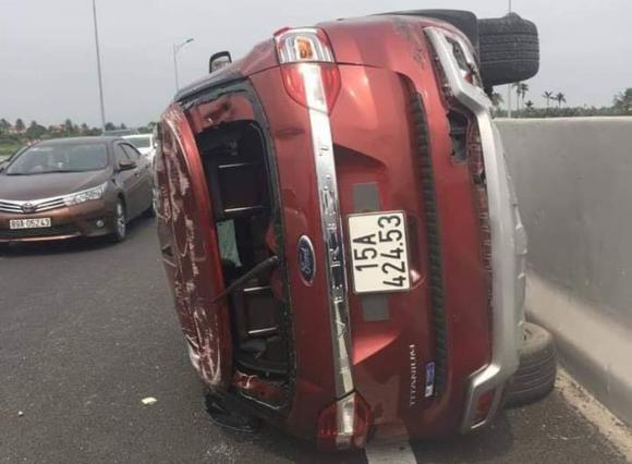 tai nạn giao thông, cao tốc Hạ Long - Hải Phòng, Ford Everest