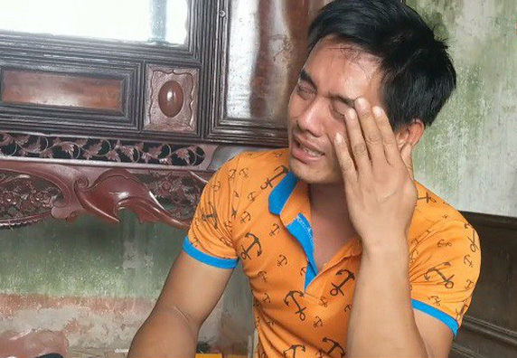 Nữ sinh bị đánh hội đồng, Đánh hội đồng lột đồ nữ sinh, tin nóng