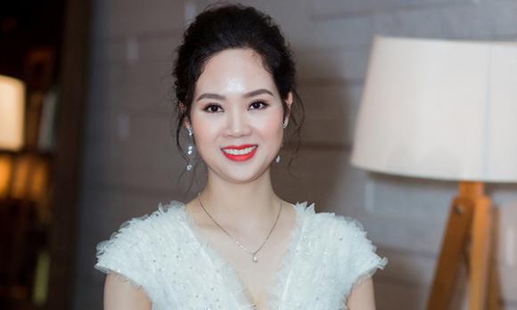 Nữ hoàng nội y ngọc trinh, hoa hậu Kỳ Duyên, siêu mẫu Minh Triệu, sao Việt, NTK Lê Thanh Hoà