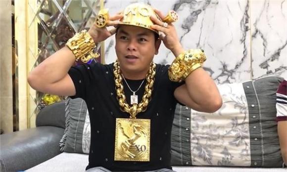 Phúc XO, Phúc XO bị bắt, đại gia vàng