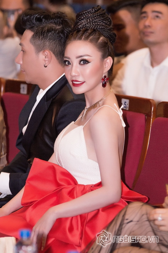 Á hậu Lý San Nghi, sao việt