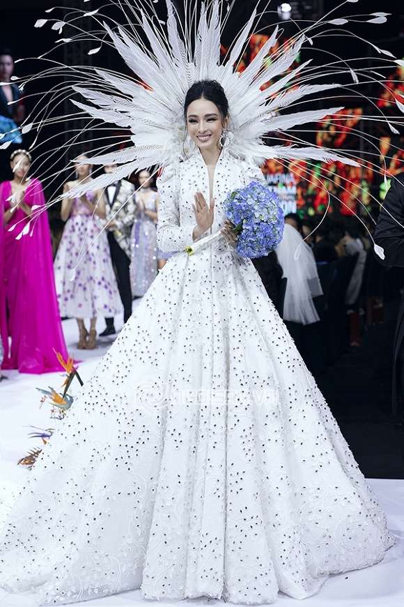 Trương Hồ Phương Nga, Trương Hồ Phương Nga catwalk, Trương Hồ Phương Nga tái xuất