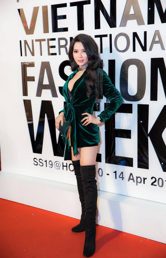 Hoa hậu doanh nhân Thùy Dung tái xuất, mừng Đức Vincie ra mắt bộ sưu tập mới 4 Thùy Dung,Hoa hậu doanh nhân Thùy Dung,Đức Vincie