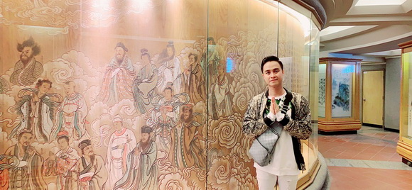 nhat-tinh-anh-164-13-ngoisao.vn-w580-h268 10 Nhật Tinh Anh, Du lịch Hong Kong