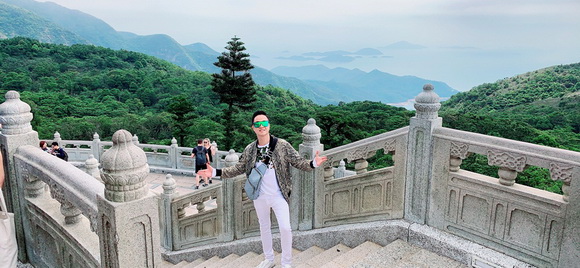 nhat-tinh-anh-164-14-ngoisao.vn-w580-h268 9 Nhật Tinh Anh, Du lịch Hong Kong