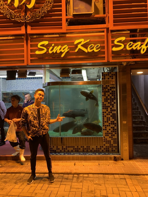 nhat-tinh-anh-164-7-ngoisao.vn-w580-h773 16 Nhật Tinh Anh, Du lịch Hong Kong