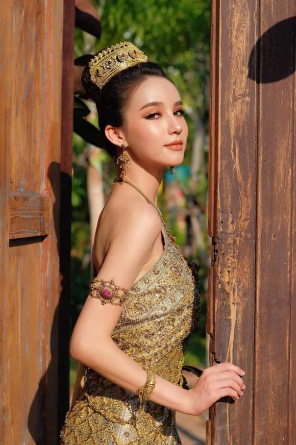 Yoshi Rinrada,Hoa hậu Chuyển giới Thái Lan Yoshi Rinrada,sao Thái Lan